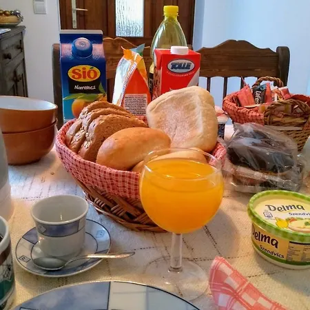 Guest house Eszter-haz Vendeghaz *